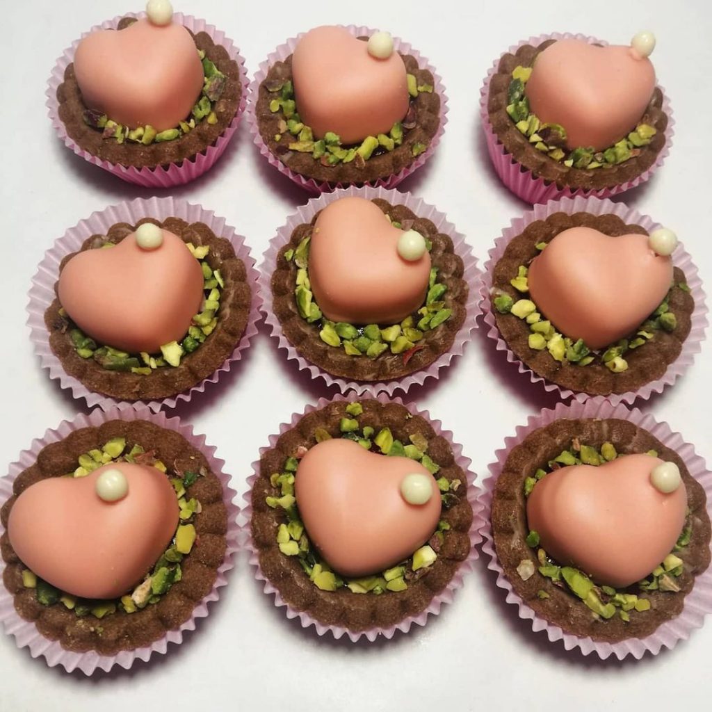 italian businesses pasticceria norma dessert hearts