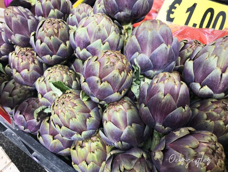 pile of artichokes