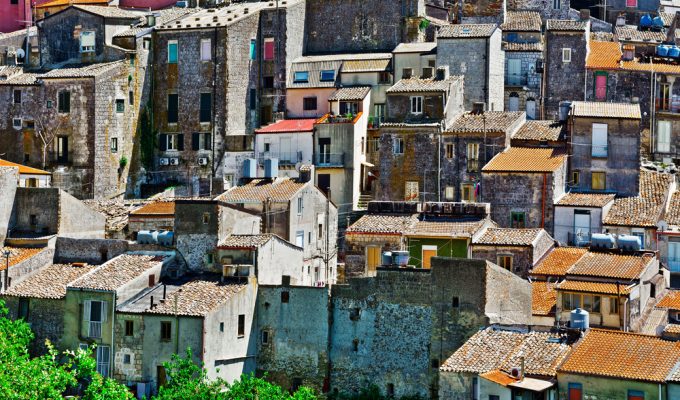 1 Euro Home Mussomeli historic area