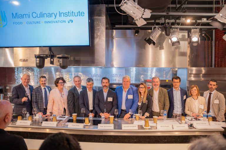 Amarone and Le Famiglie Storiche Guided Wine Tasting in Miami