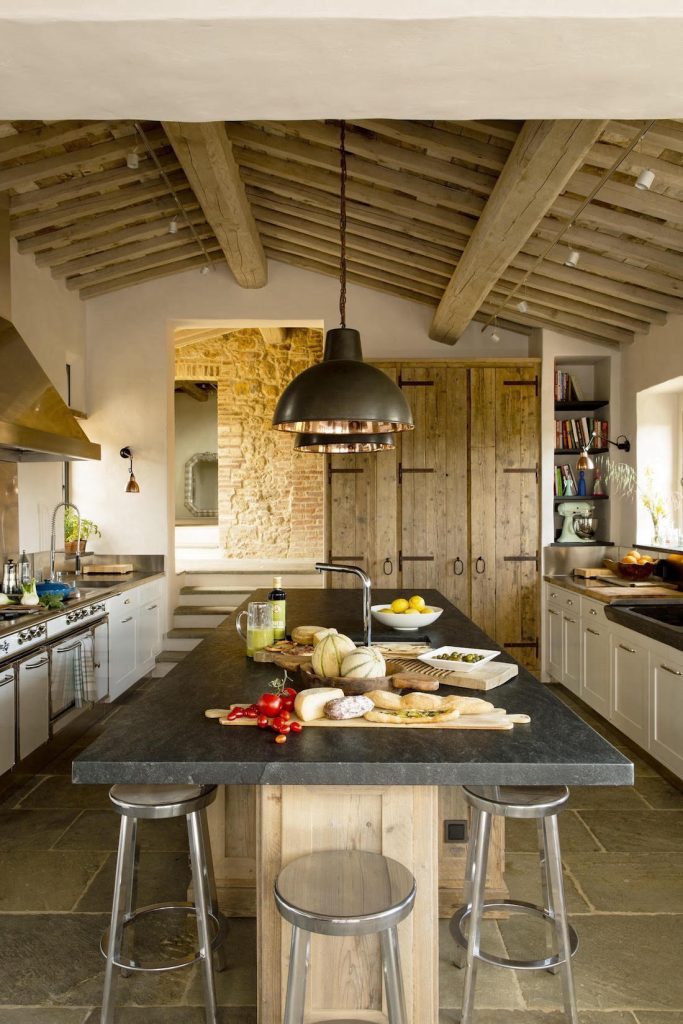 Debbie's kitchen is a testament to her dedication in restoring Villa Reniella, © Stacey Van Berkel