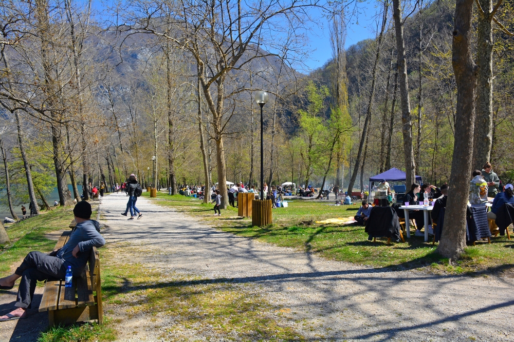 Easter Monday Pasquetta picnic in Northern Italy