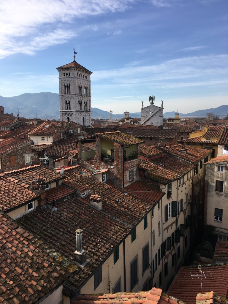 Lucca looking over the piazza