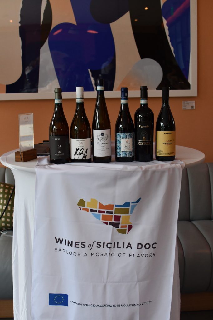 Sicilia DOC wines presented.