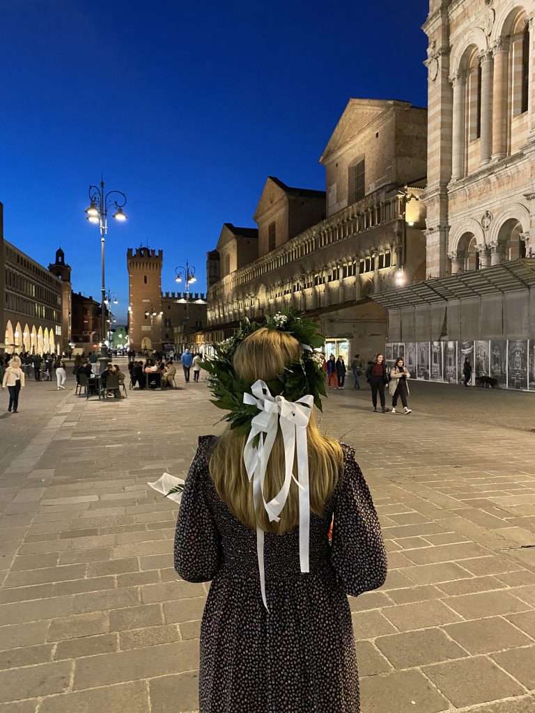 studying in Italy - graduation crown at University of Ferrara