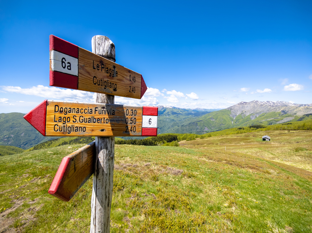 crossroad trail sign for hikers Apennine Trails Emilia Romagna