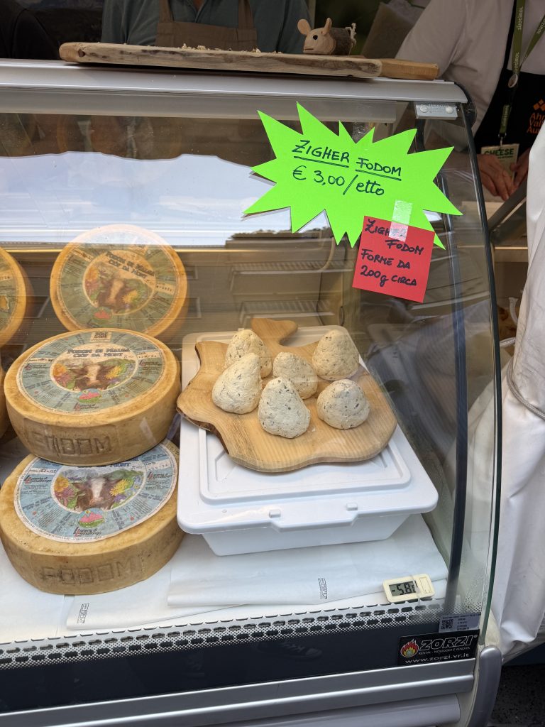 Artisan cheese tastings at Slow Food Italy Cheese Festival 2025