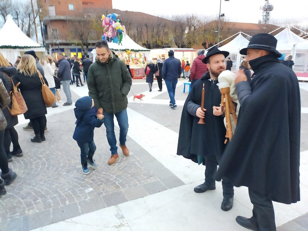 The Italian Christmas Soundtrack - Zampgnari in Avezzano