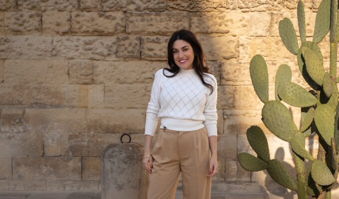 Stefanie Reilly -- moving to Italy solo -- Puglia - ancient wall