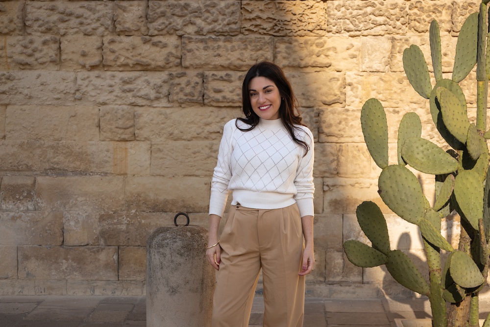 Stefanie Reilly -- moving to Italy solo -- Puglia - ancient wall