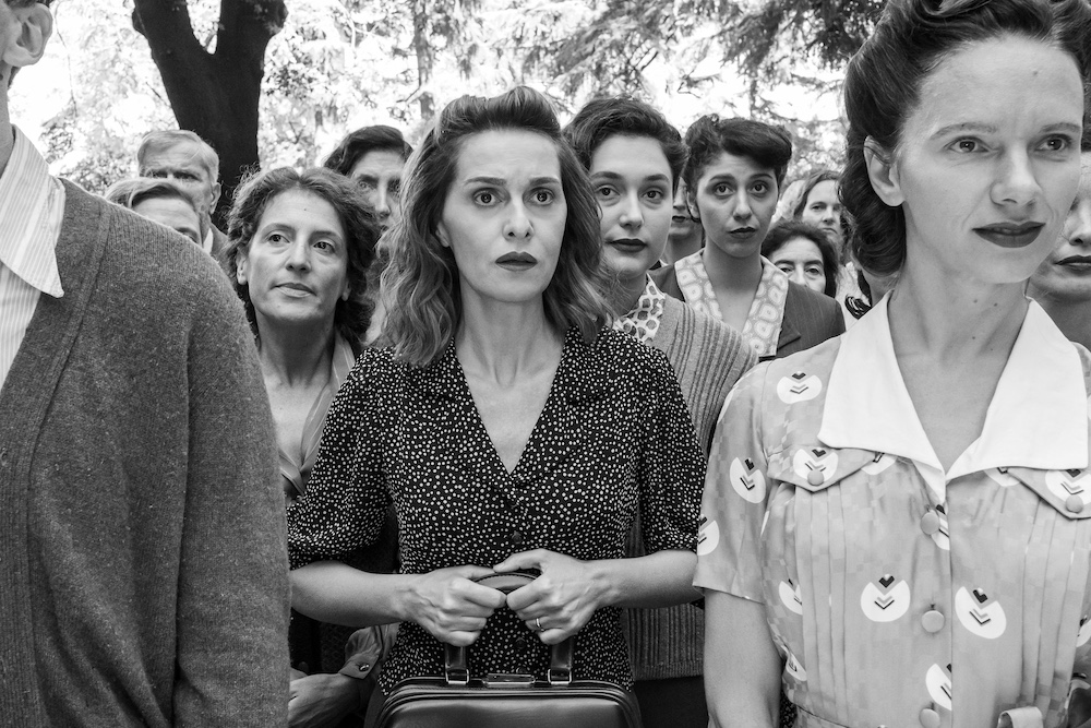 postwar voting scene connected to Festa della Repubblica.