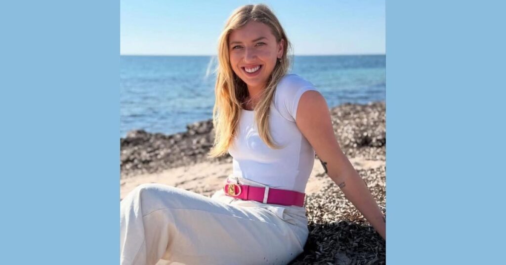 Charlotte Fortier on water Sardinia