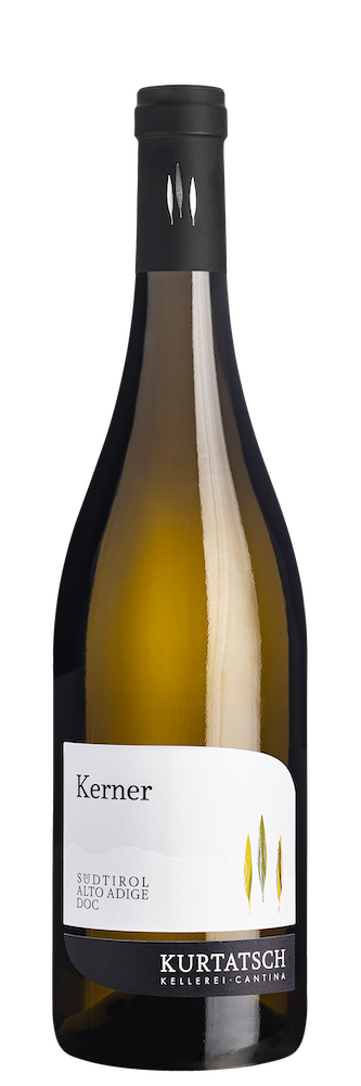 Bottle of Cantina Kurtatsch Kerner Südtirol Alto Adige DOC white wine, featuring a white label and black capsule.